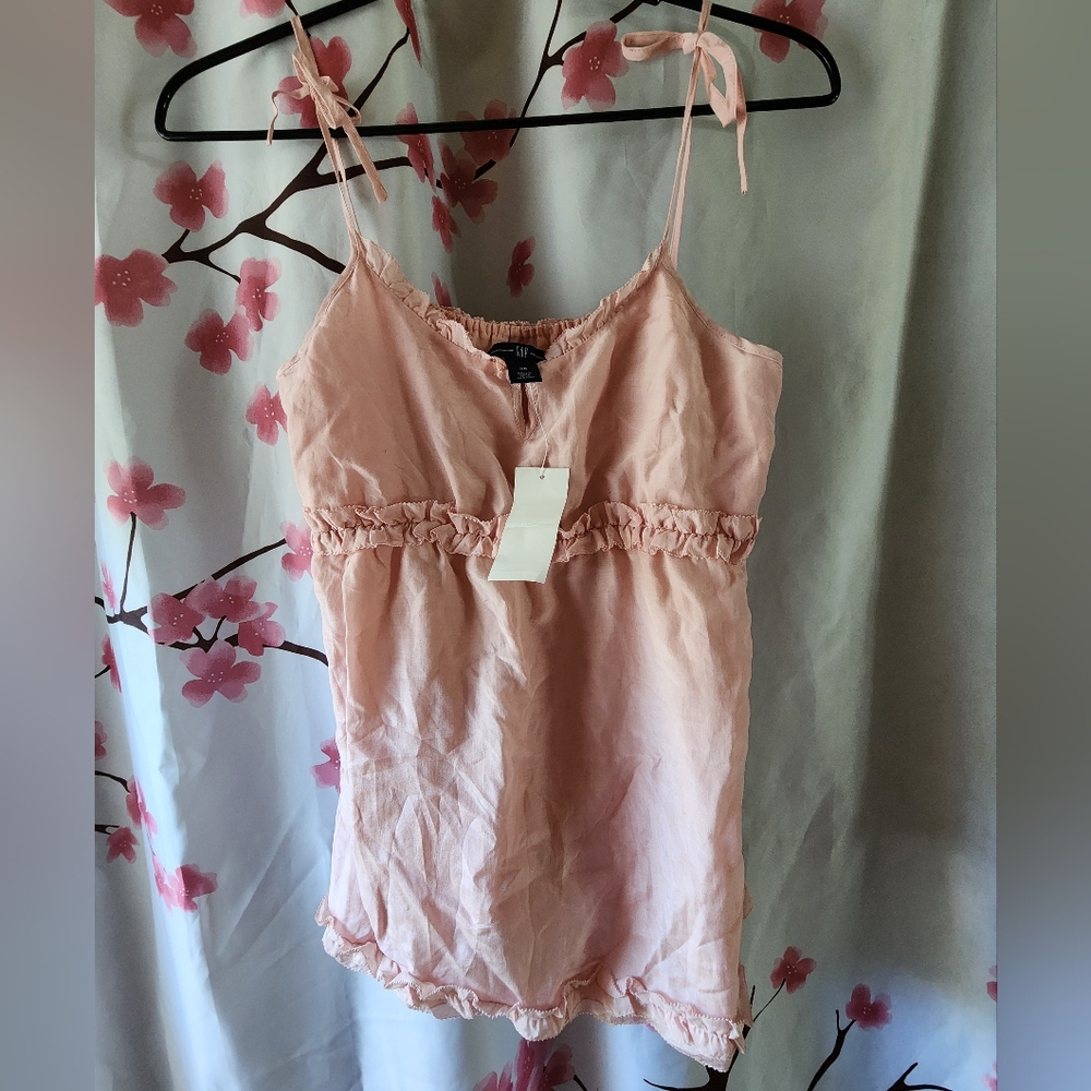 NWT GAP Women's Pink Ruffle Trim Cami Size XS